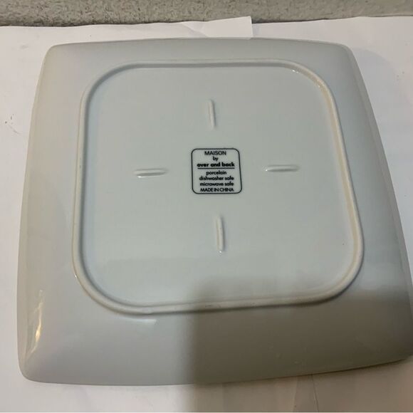 [3] Over and Back “Maison " WHITE PORCELAIN 10.5” SQUARE DINNER PLATES A20 - Picture 5 of 9